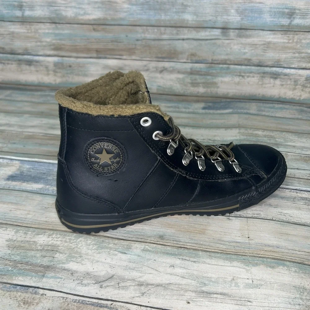 Converse Winter Boot Size 6 Junior Black Sherpa‎ Lined Chuck Taylor High Top